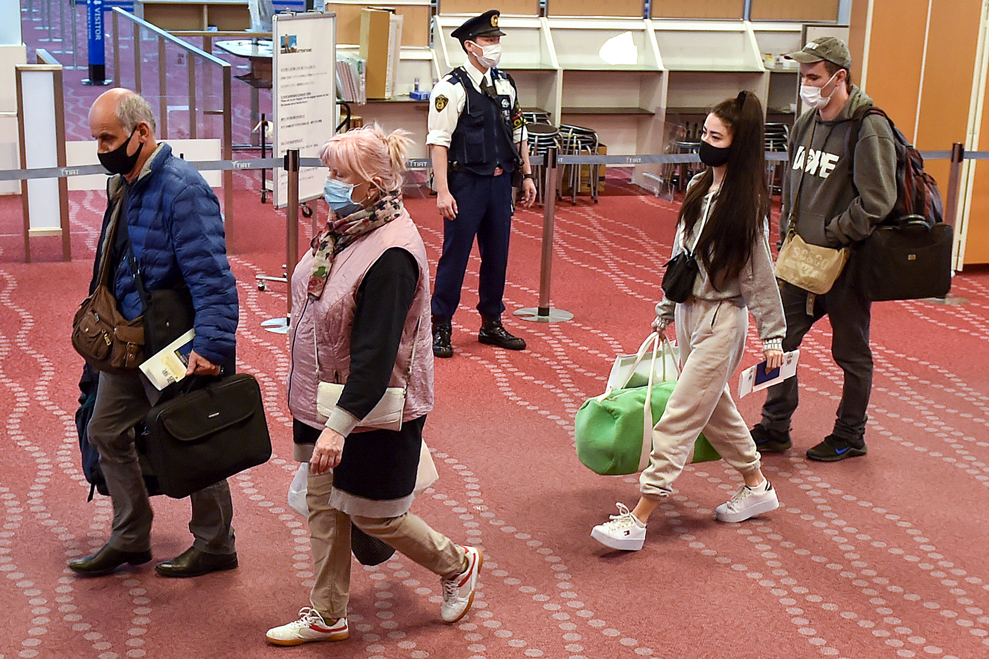 Выплаты, курсы и работа. Какую помощь получают украинские беженцы в Японии